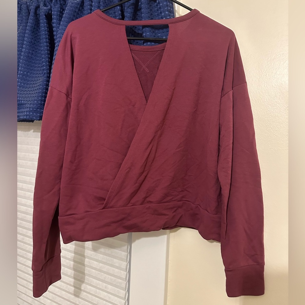 Nike‎ Pullover - Picture 2 of 3